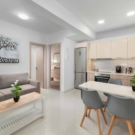 رودوس Rhodes Luxury Apartments المظهر الخارجي الصورة