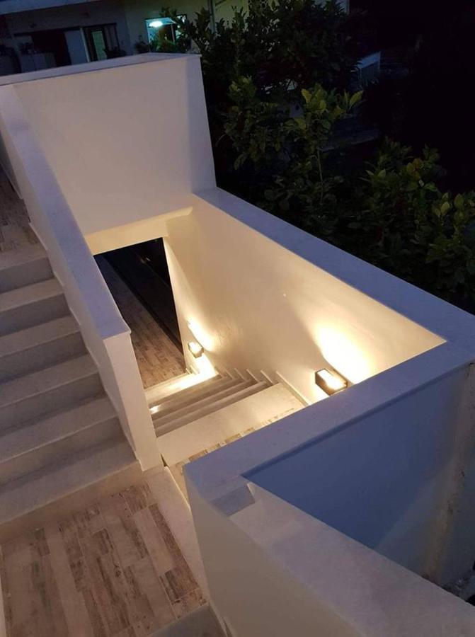 رودوس Rhodes Luxury Apartments المظهر الخارجي الصورة